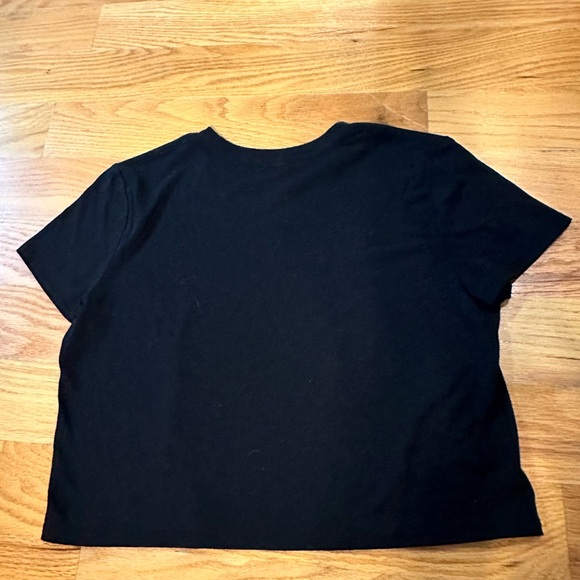 Comfiest Tee Ever! - Picture 3 of 3